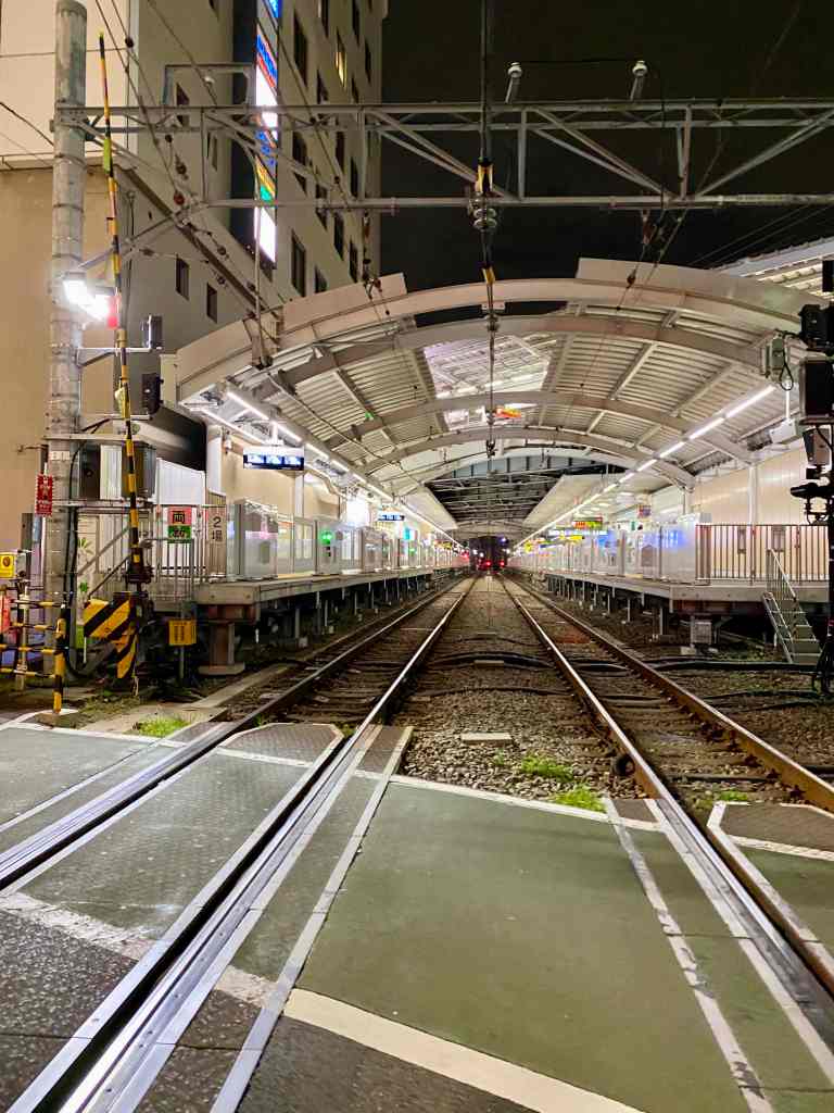 jiyugaoka_train_station