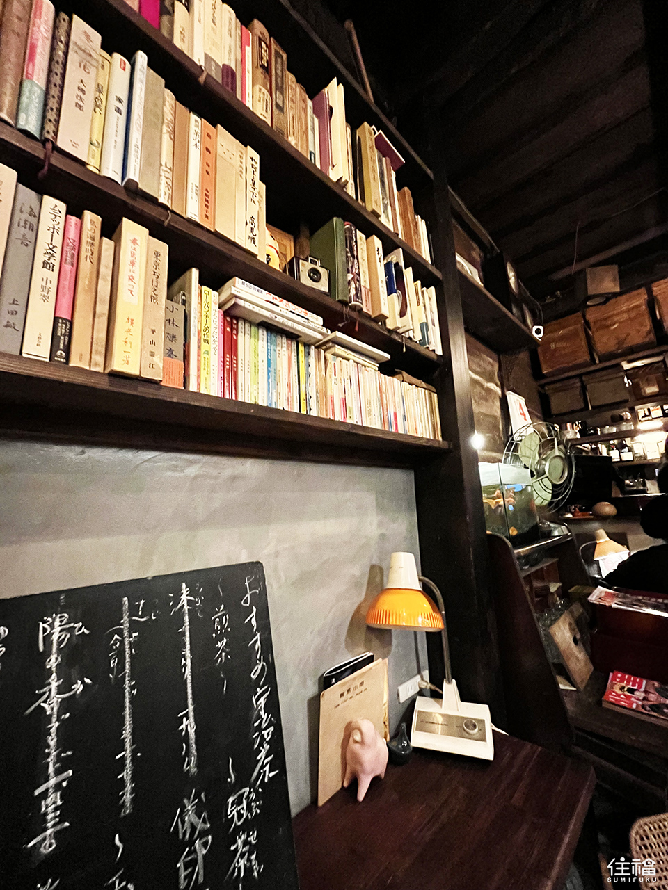 結音茶舗：滿滿的復古藏書-1